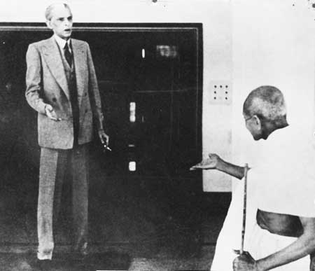 Gandhiji & Mahammad Ali Jinnah in Bombay in an effort to secure settlement between the congress and the Muslim League.jpg